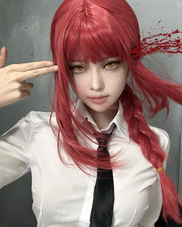 Cosplay Makima trong Chainsaw Man khiến người hâm mộ thích thú vì 'ăn đứt  bản gốc'