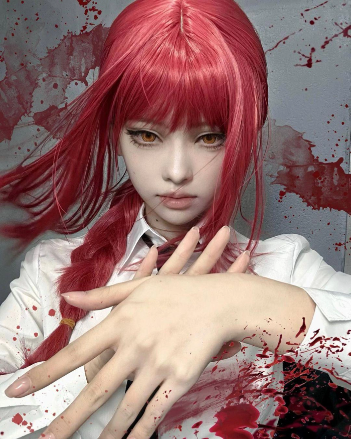 Cosplay Makima trong Chainsaw Man khiến người hâm mộ thích thú vì 'ăn đứt  bản gốc'