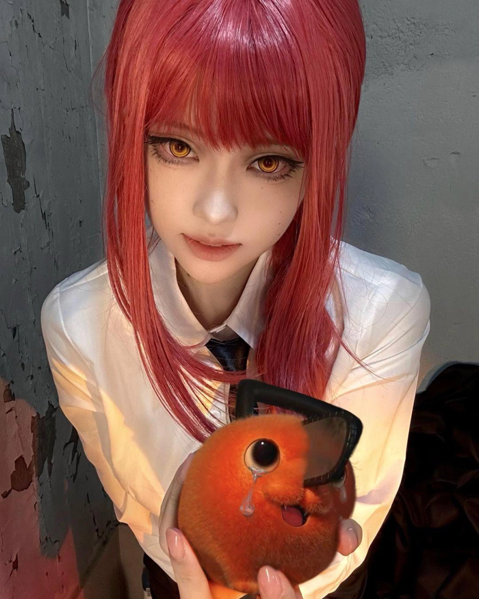 Cosplay Makima trong Chainsaw Man khiến người hâm mộ thích thú vì 'ăn đứt  bản gốc'