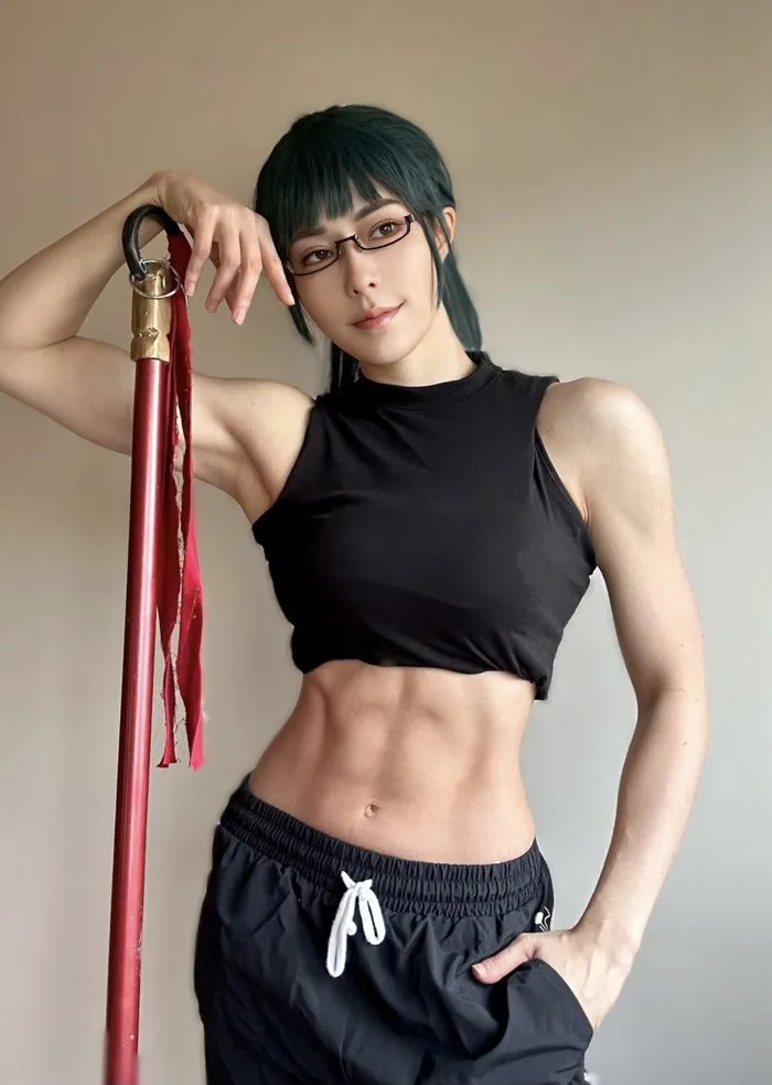 Chấn động màn cosplay Maki trong Jujutsu Kaisen thu về 1 triệu view vì vết  sẹo quá thật