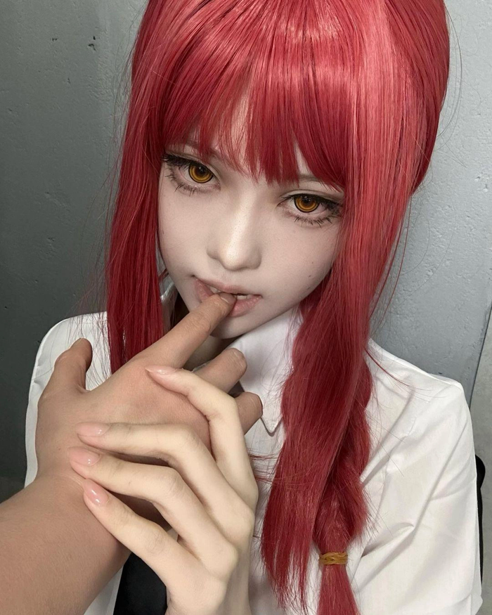 Cosplay Makima trong Chainsaw Man khiến người hâm mộ thích thú vì 'ăn đứt  bản gốc'