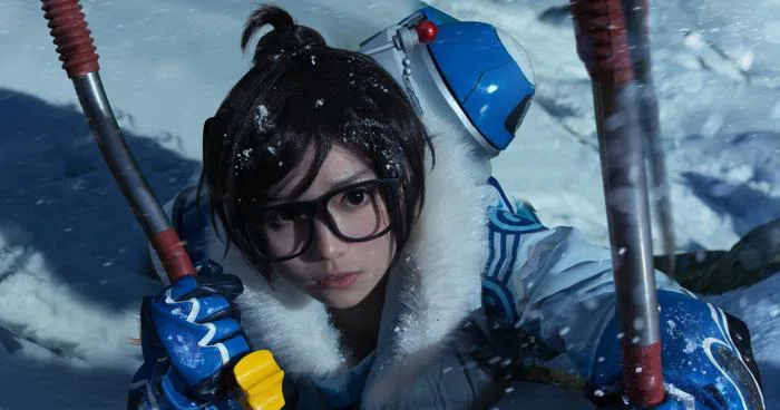 Ngỡ ngàng với bộ ảnh cosplay Mei (Overwatch) được chụp ở tận Bắc Cực