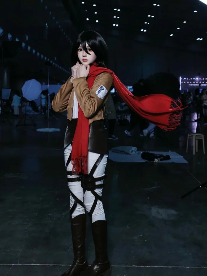 85+ Ảnh Mikasa cosplay cực ngầu, thần thái nữ chiến binh
