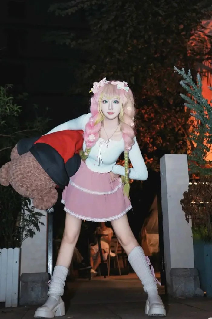 Top 100+ ảnh cosplay Luyến Trụ đầy thần thái và cuốn hút