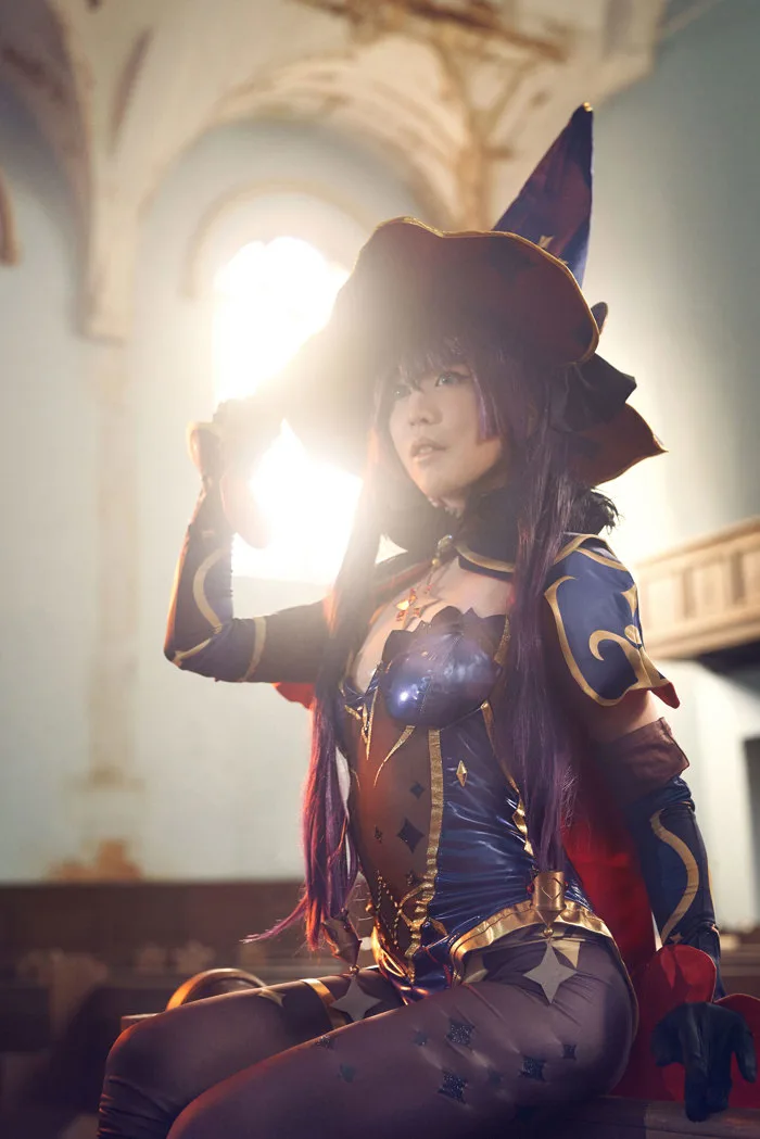 Mona cosplay bởi mình @bellaxbunbun : r/Genshin_Impact