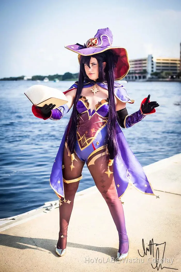 Mona Cosplay Genshin Impact | HoYoLAB