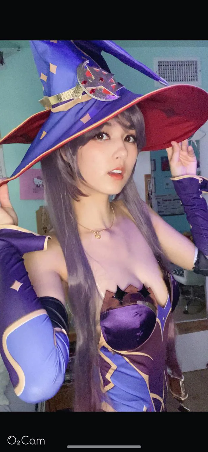 mona cosplay! 😎 : r/Genshin_Impact