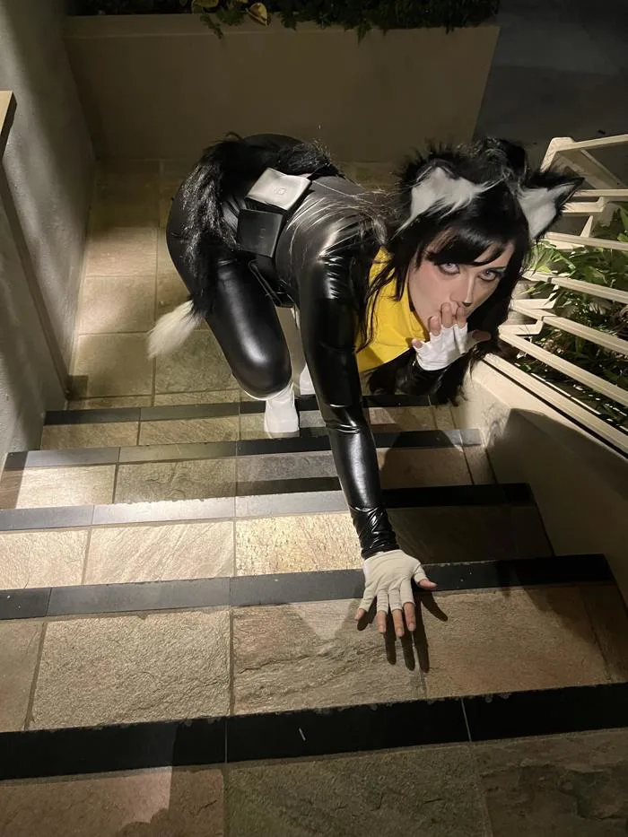 Morgana sau khi bắt bạn đi ngủ (cosplay Shollendor) : r/Persona5
