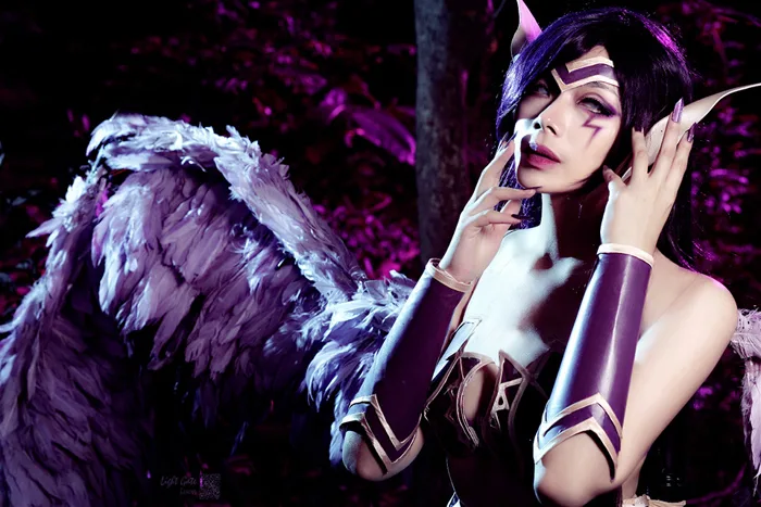 LMHT: 'Xịt máu' với cosplay Morgana của hotgirl Đài Loan