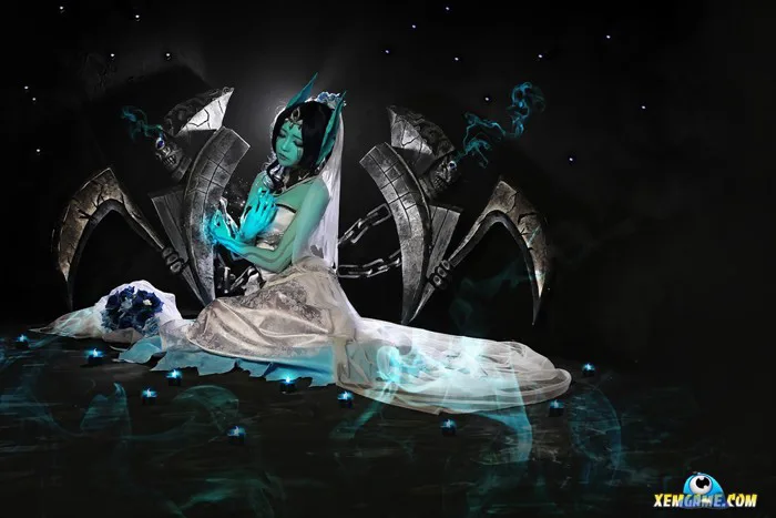 Cùng chiêm ngưỡng hình ảnh cosplay Morgana Oan Hồn Cô Dâu vô cùng đẹp mắt