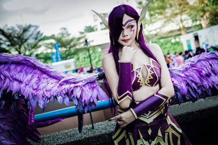 LMHT: 'Xịt máu' với cosplay Morgana của hotgirl Đài Loan