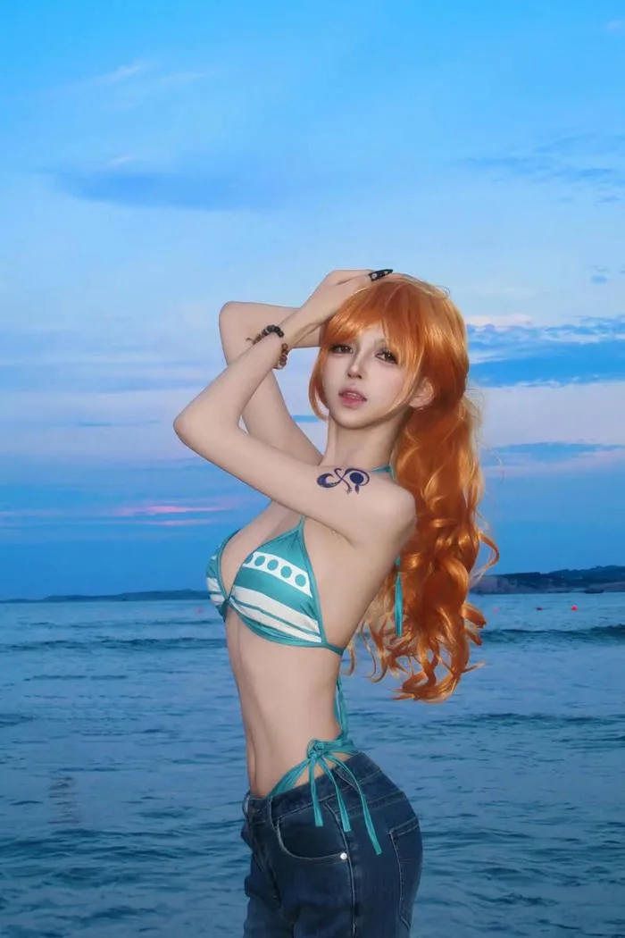 299+ ảnh Nami cosplay nóng bỏng và cuốn hút nhất tại One Piece