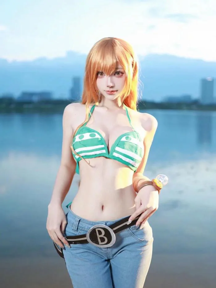 299+ ảnh Nami cosplay nóng bỏng và cuốn hút nhất tại One Piece