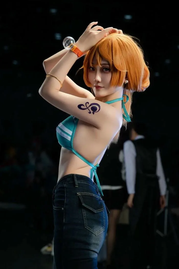 299+ ảnh Nami cosplay nóng bỏng và cuốn hút nhất tại One Piece