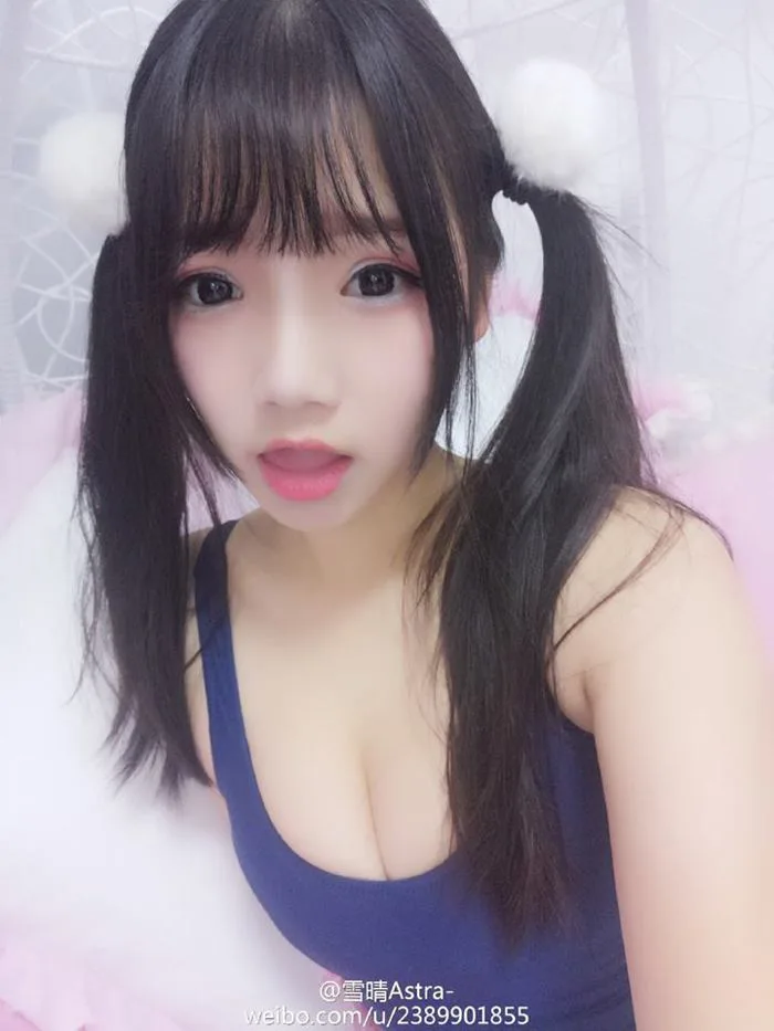 Cùng ngắm bộ ảnh cosplay nữ sinh Nhật Bản cực dễ thương trong áo tắm liền  mảnh