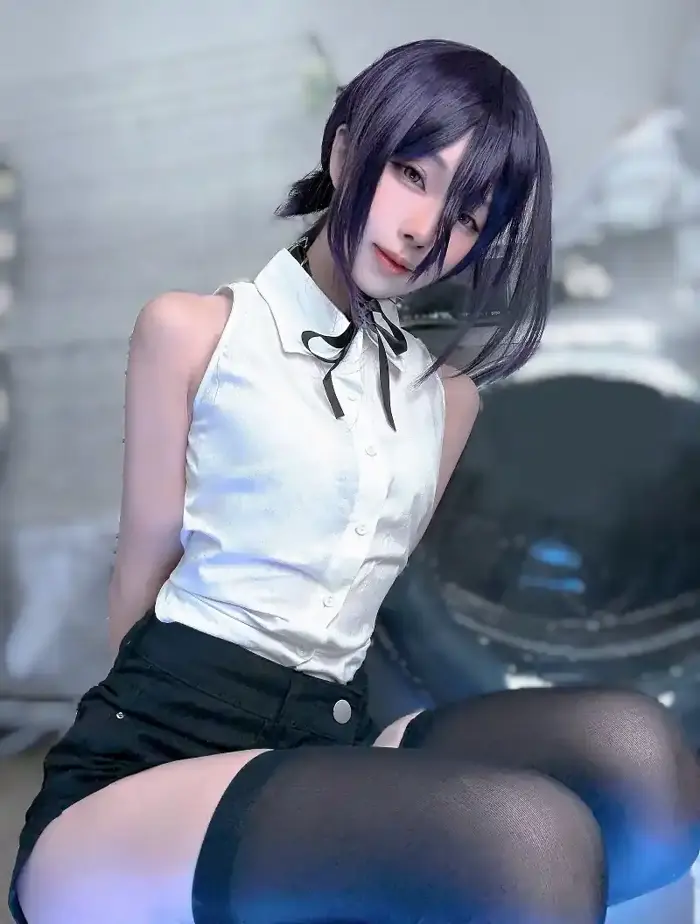 Nàng coser cosplay nữ quỷ Reze xuất sắc đến mức người hâm mộ ước gì có thể gặp cô ngoài đời