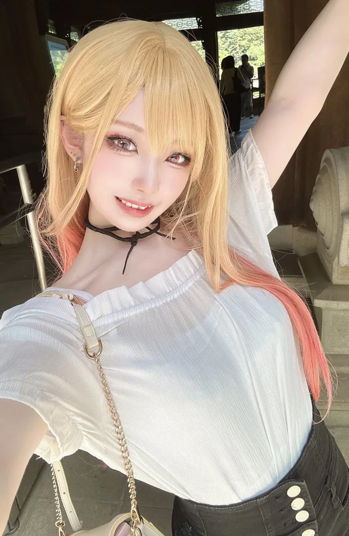Nàng coser cosplay nữ quỷ Reze xuất sắc đến mức người hâm mộ ước gì có thể gặp cô ngoài đời