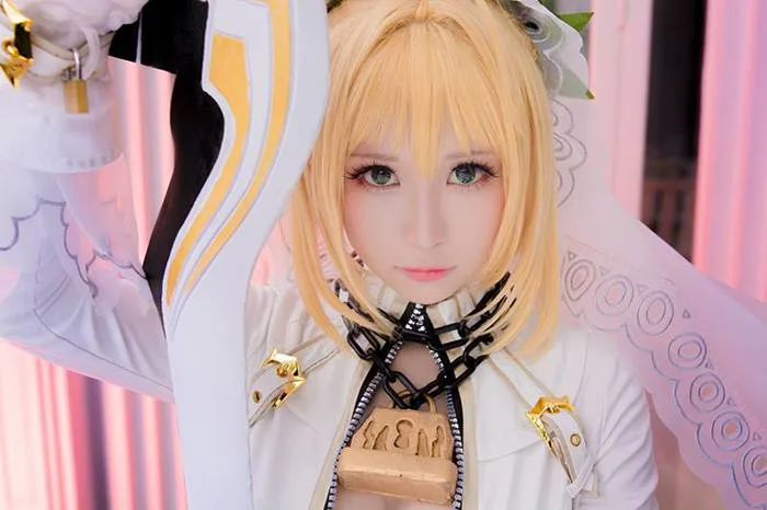 Mãn nhãn với bộ ảnh Cosplay Saber nhiều phiên bản đẹp không góc chết