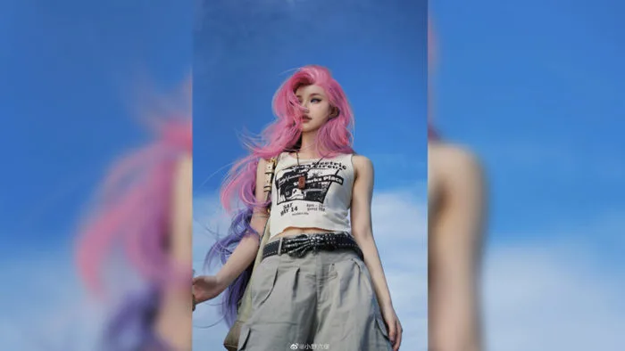 LMHT Cosplay: Ca Sĩ Mộng Mơ Seraphine này sẽ khiến bạn muốn 'one champ'  ngay lập tức - ONE Esports Vietnam | ONE Esports Vietnam