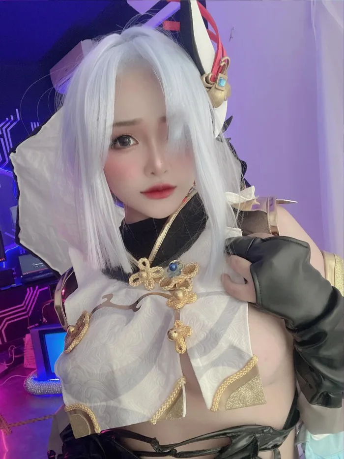 anh-cosplay-shenhe-1
