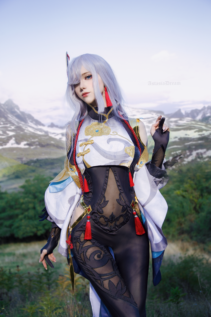 Bản thân] Cosplay nhân vật Thần Hạc : r/Genshin_Impact