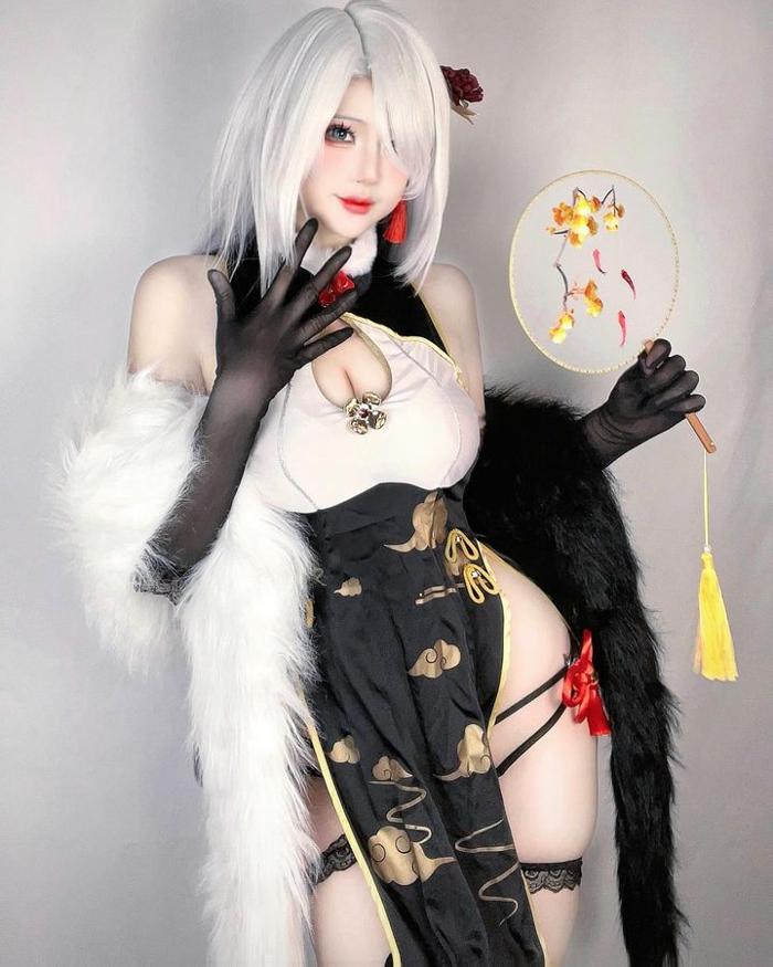 Xuất hiện một màn cosplay Shenhe đẹp không tỳ vết, xứng danh vợ “quốc dân”  của anh em Genshin Impact