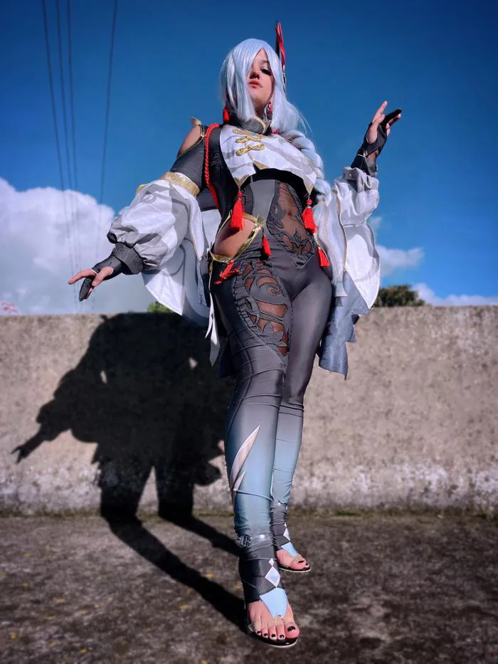Thử cosplay Shenhe của chị gái, chắc tao cũng mua luôn quá :  r/Genshin_Impact
