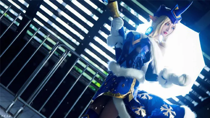 Cosplay Soraka Mùa Đông Kỳ Diệu nhưng lại khiến người xem rạo rực