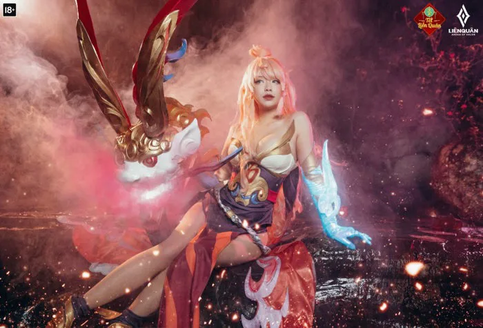 Liên Quân Mobile, Gái xinh cosplay Tel'Annas Tân Niên Vệ Thần khoe vòng 1 căng tròn - Thapdien.com