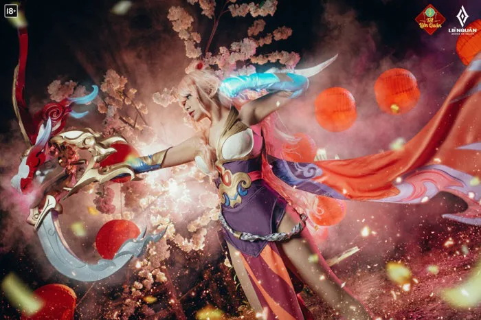 Liên Quân Mobile, Gái xinh cosplay Tel'Annas Tân Niên Vệ Thần khoe vòng 1 căng tròn - Thapdien.com