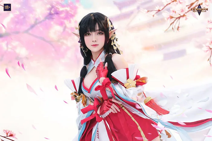 Trang Đỗ “gây thương nhớ” với cosplay Tel'Annas