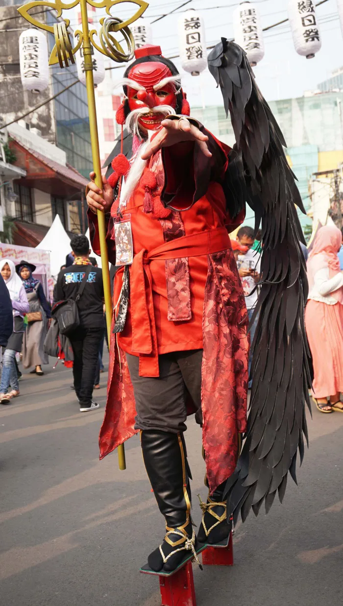 hình ảnh : Đỏ, Lễ hội, Quần áo, Nhật Bản, nghệ thuật trình diễn, Cosplay,  lễ hội, Sinh vật, Huyền thoại, tính cách, Truyền thống, Trang phục,  Cosplayer, huyền thoại, dân gian,