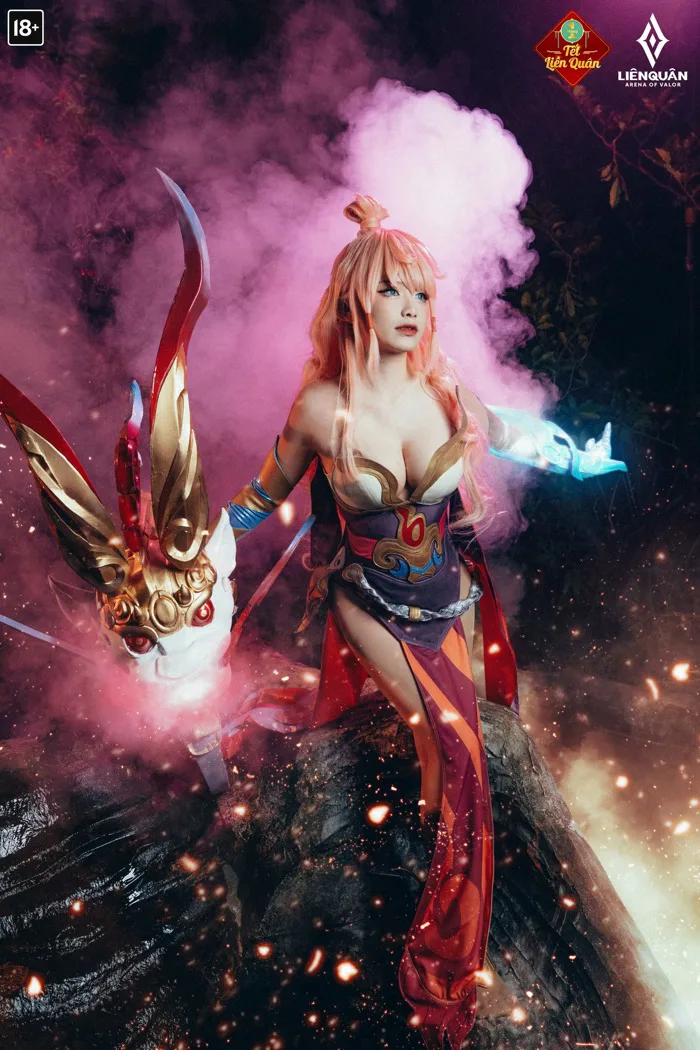 Liên Quân Mobile: Bỏng mắt trước màn cosplay Tel'Annas Tân Niên Vệ Thần -  skin xịn nhất được game thủ đón đợi dịp Tết này!
