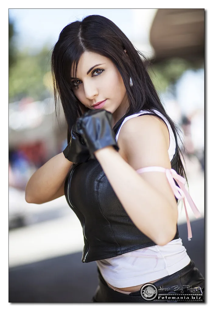 Những bộ ảnh cosplay nhân vật Tifa đầy ấn tượng