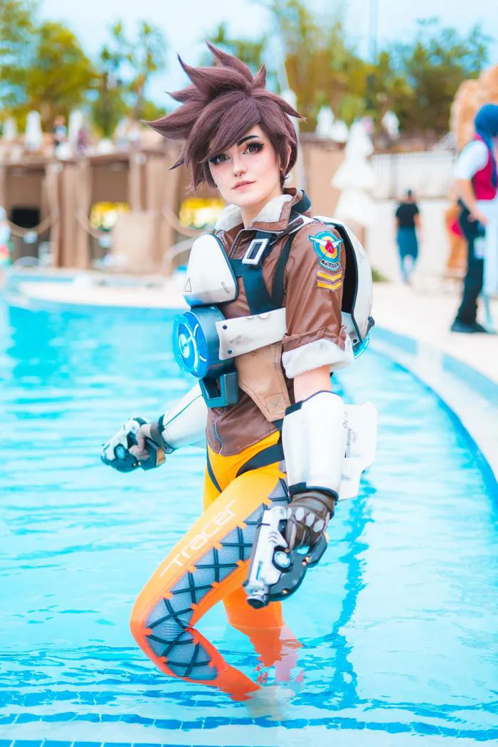 anh-cosplay-tracer-1