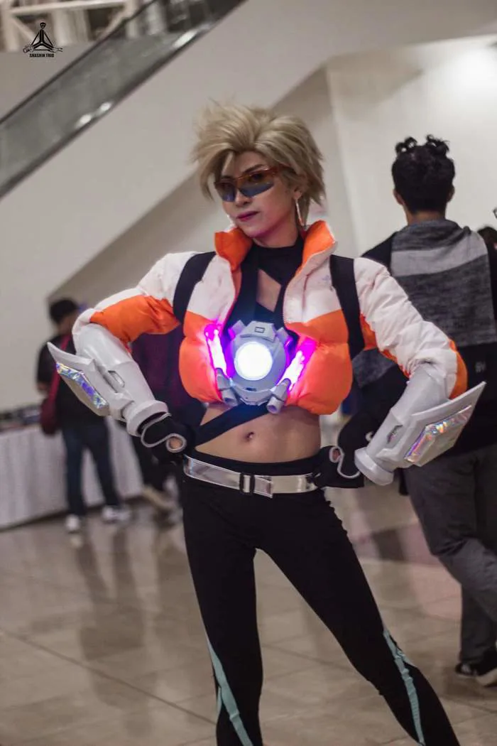 Tracer cosplay : r/Overwatch