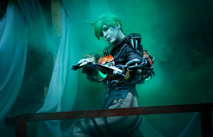 Lina Aster photography - Tracer (Ghost)
