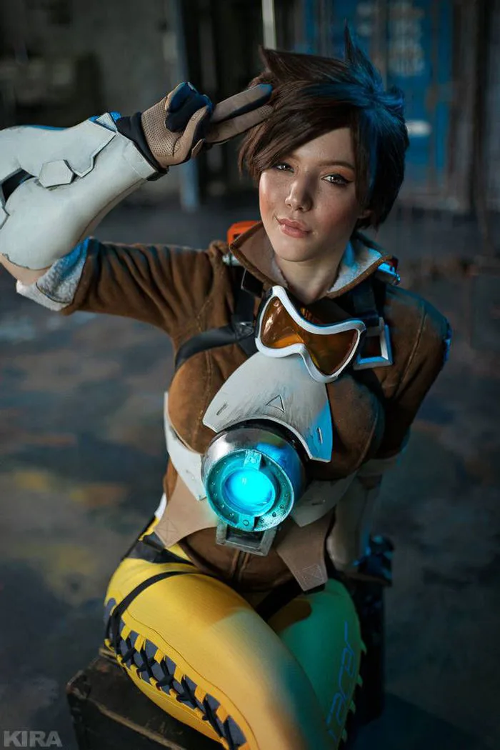 Tracer | Overwatch cosplay || by Lada Lyumos by Lyumos