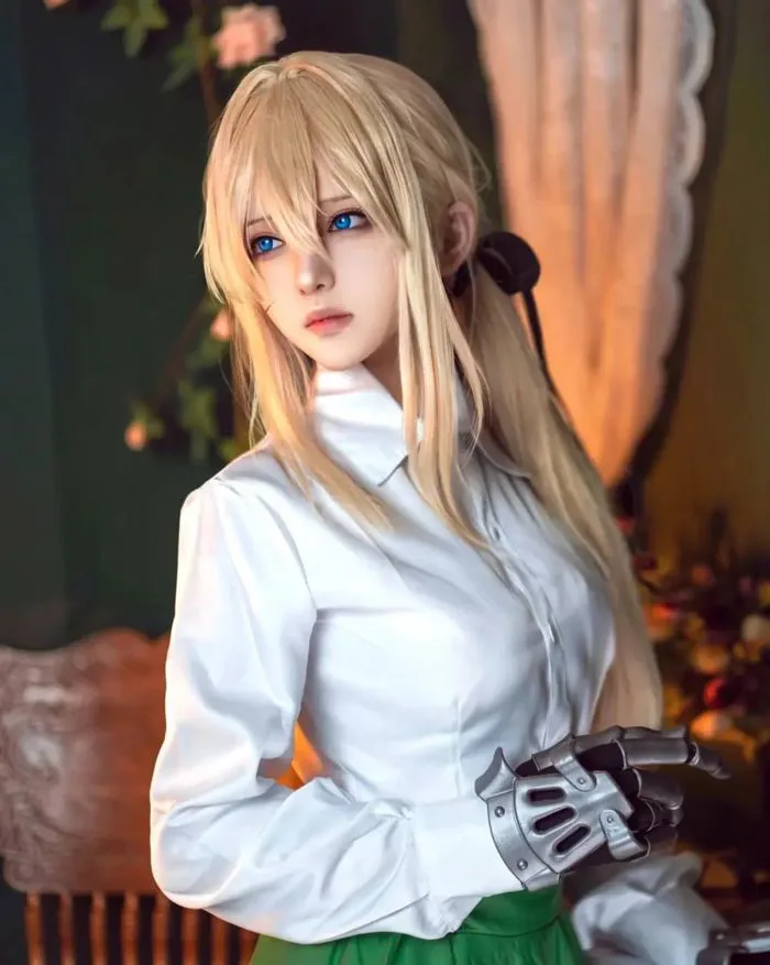 Cosplay Violet Evergarden, bởi _azeyyyl : r/VioletEvergarden