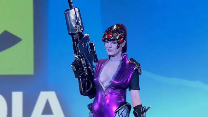 Overwatch cosplay: Widowmaker, Reaper, Tracer and Mercy