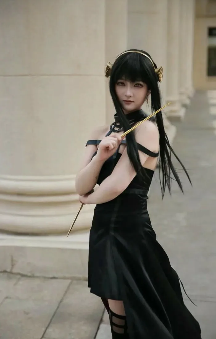 Album 117+ ảnh Yor Forger cosplay với tạo hình quyến rũ & ngầu