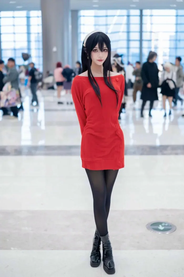 Album 117+ ảnh Yor Forger cosplay với tạo hình quyến rũ & ngầu