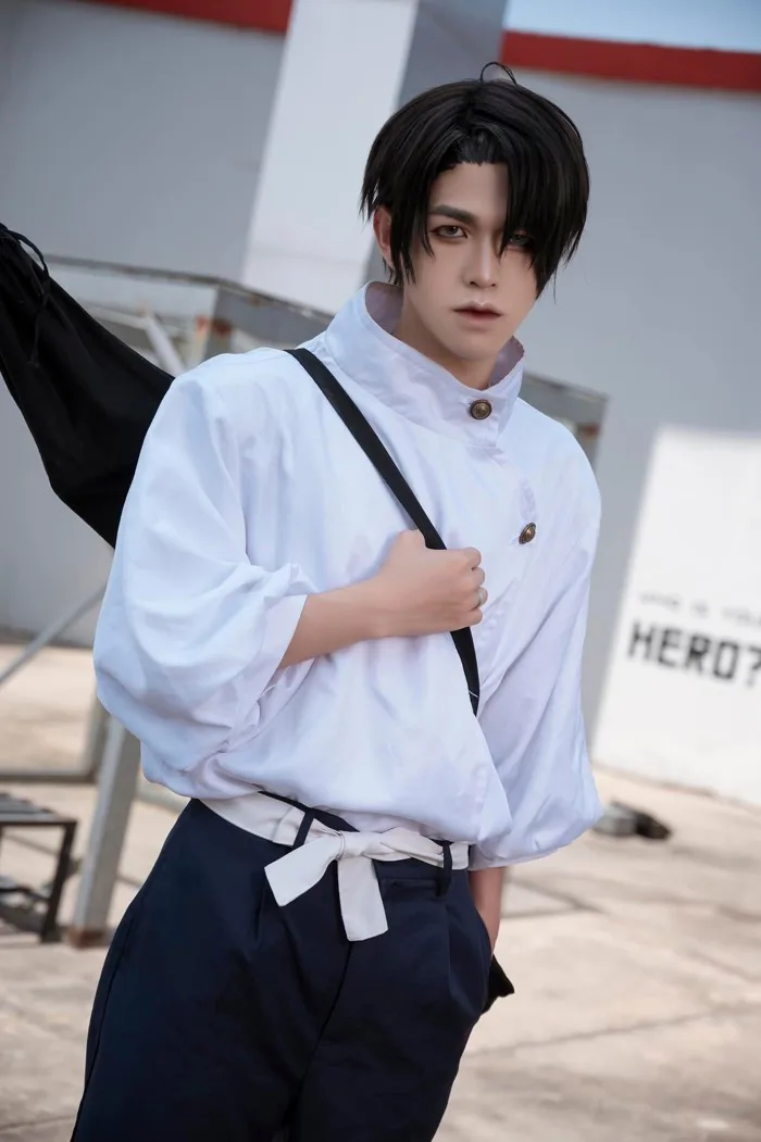 Tạm nghỉ thi đấu, tuyển thủ Liên Quân gây sốt khi cosplay Yuta Okkotsu