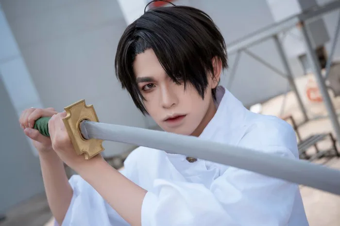 Tạm nghỉ thi đấu, tuyển thủ Liên Quân gây sốt khi cosplay Yuta Okkotsu