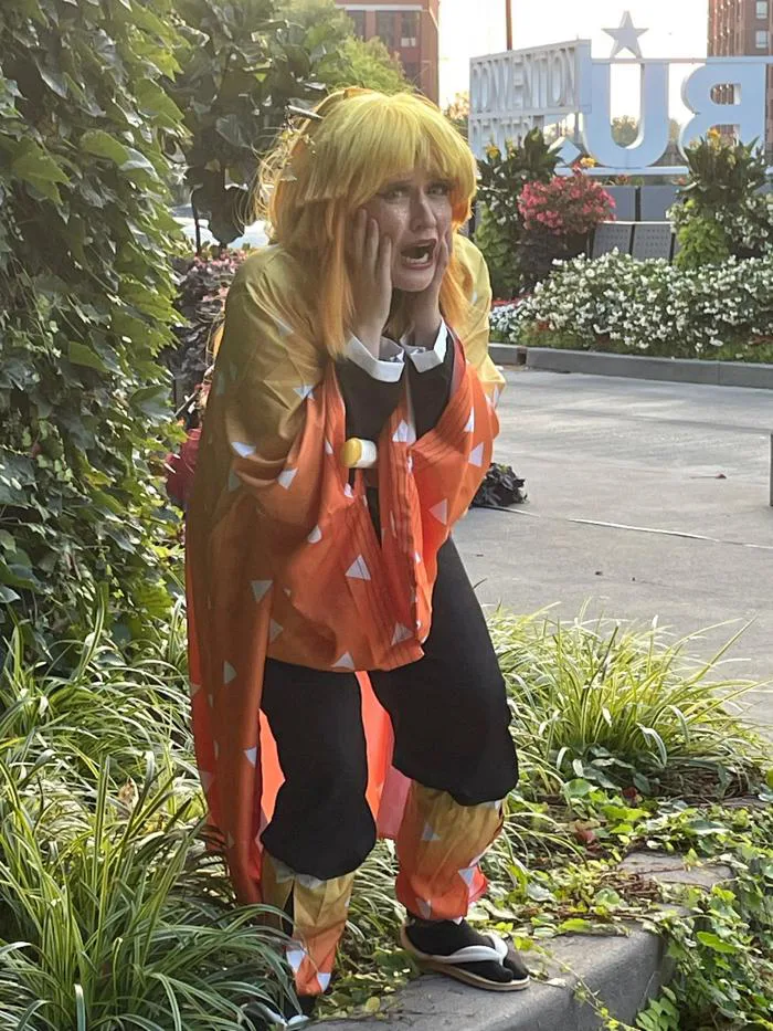 Cosplay Zenitsu của tui : r/KimetsuNoYaiba