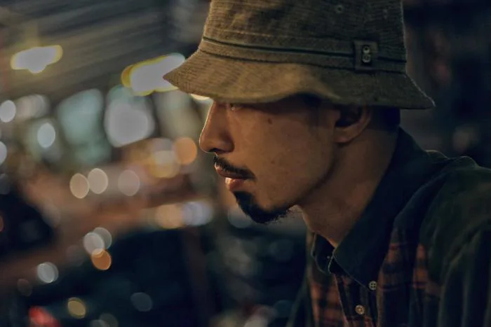 Đen Vâu: Từ những dòng rap bụi bặm rất đời đến mẫu ảnh bìa tạp chí danh giá  - BlogAnChoi