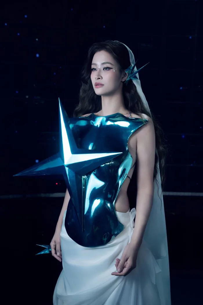 Cái khó của Đông Nhi