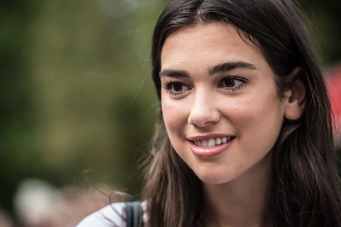 Tập tin:Dua Lipa-0872.jpg – Wikipedia tiếng Việt