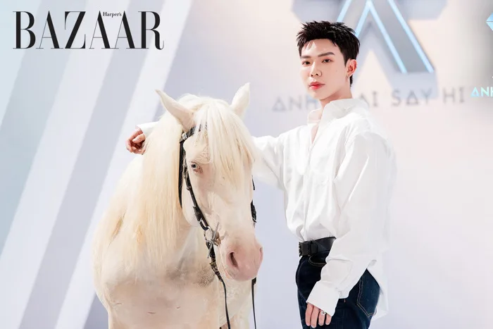 Erik đem ngựa trắng lên sân khấu Anh Trai “Say Hi” | Harper's Bazaar Việt  Nam