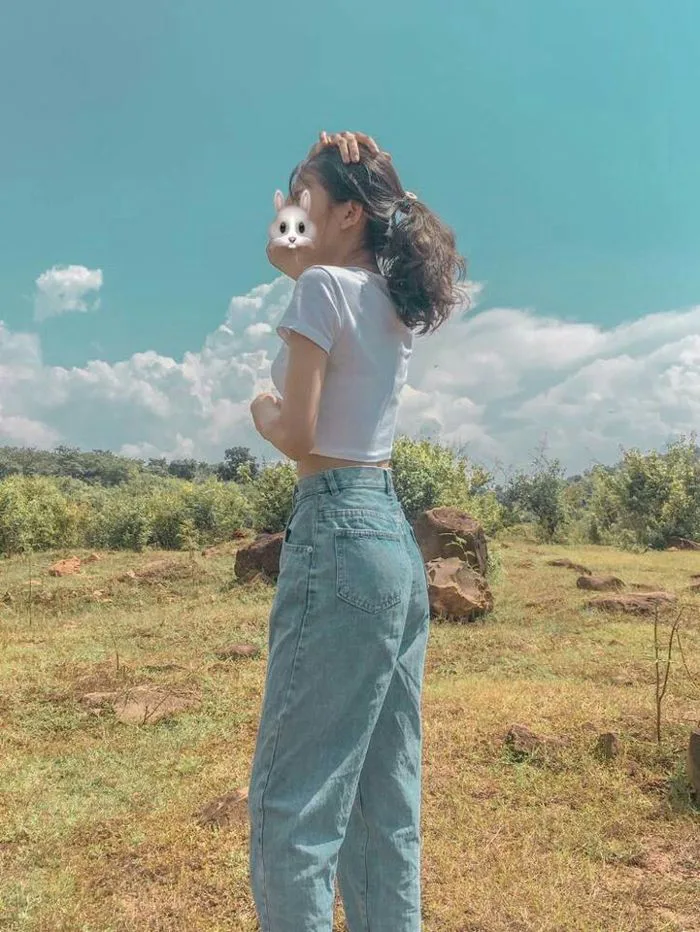 Ảnh gái xinh 2k5 che mặt | Giày nike nữ, Trang phục ngầu phái nữ, Nghệ  thuật đường phố